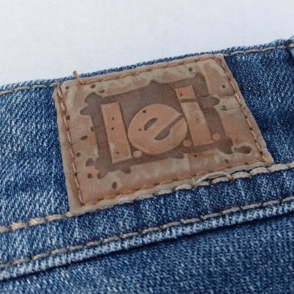 LEI Sophia Hipster Flare Jeans -Size 9 Short-Low Rise-Flap Pockets-Medium Wash - Picture 7 of 9